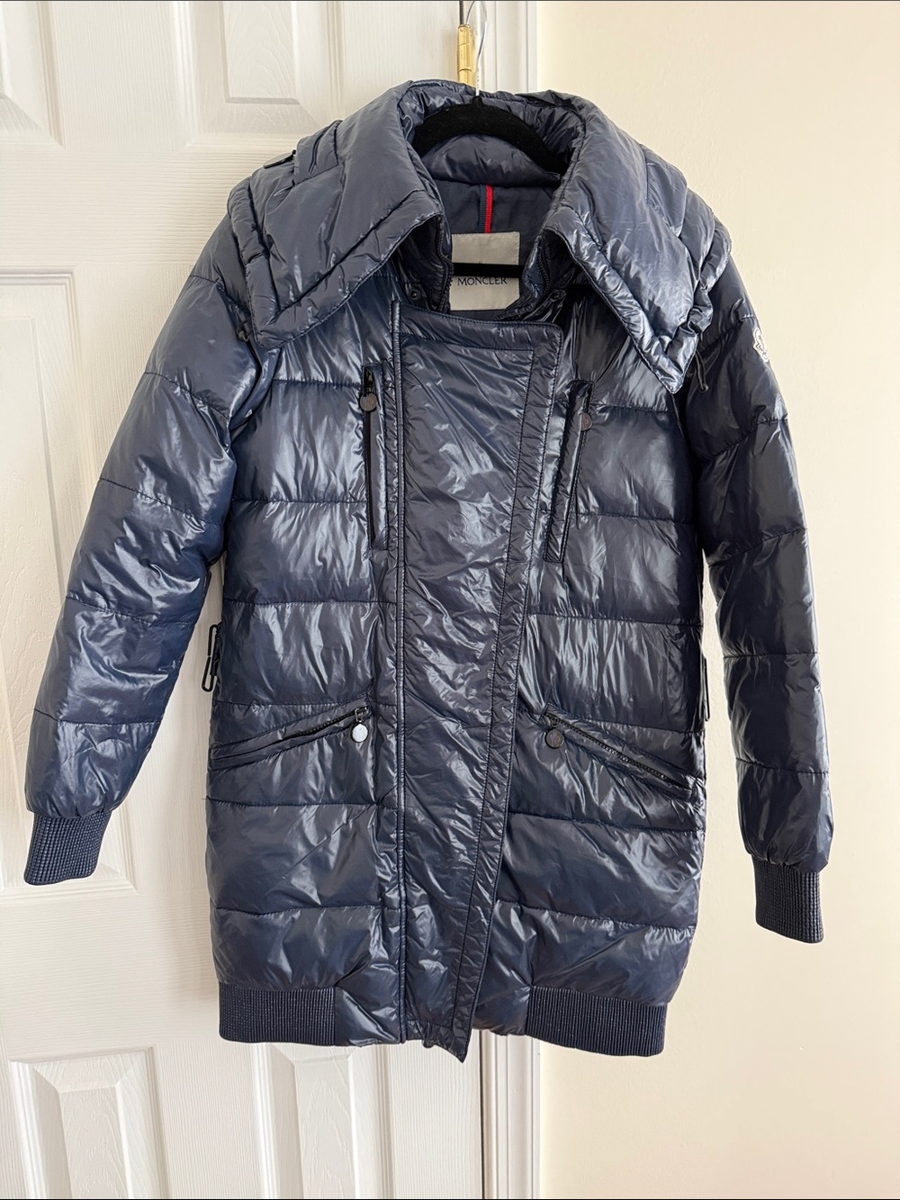 Moncler Madison Down Jacket Navy Size 1